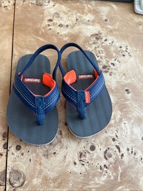 Hari Mari  Kids Navy and Orange Backstrap Flip Flops size 6/7